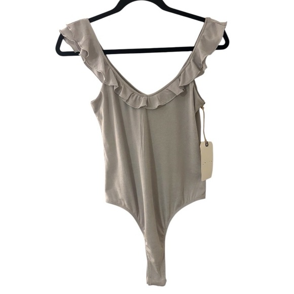 NWT Leith Ruffle Body Suit - Picture 2 of 5